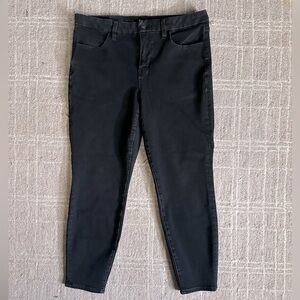 AMERICAN EAGLE • Black Stretch Skinny Jeans